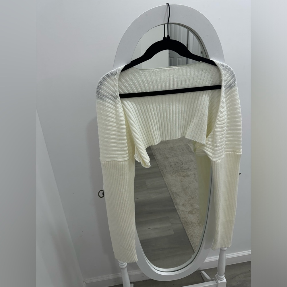 Ivory Crochet Shrug-Knitted Long Sleeve
Open Front Cropped Cardigan Crop Top